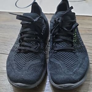 Black Women's Nike Sneakers